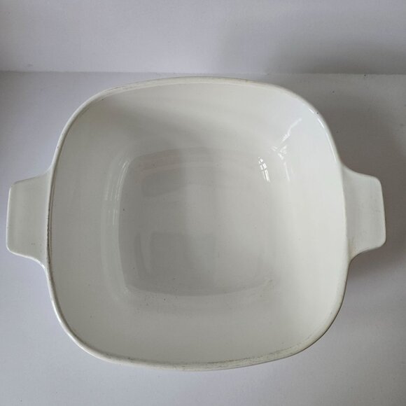 1 3/4 Qt Cornflower Blue Corning Ware Casserole Dish - Made In USA - Picture 3 of 16